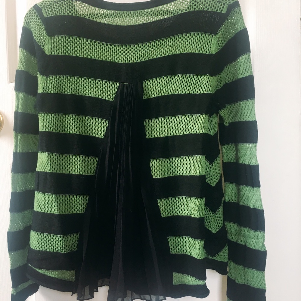 Fashion Cloth - Picture 2 of 3
